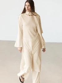 Total look flowing tunic dress