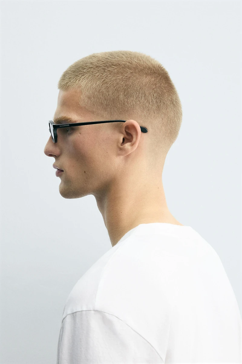 OVAL SUNGLASSES