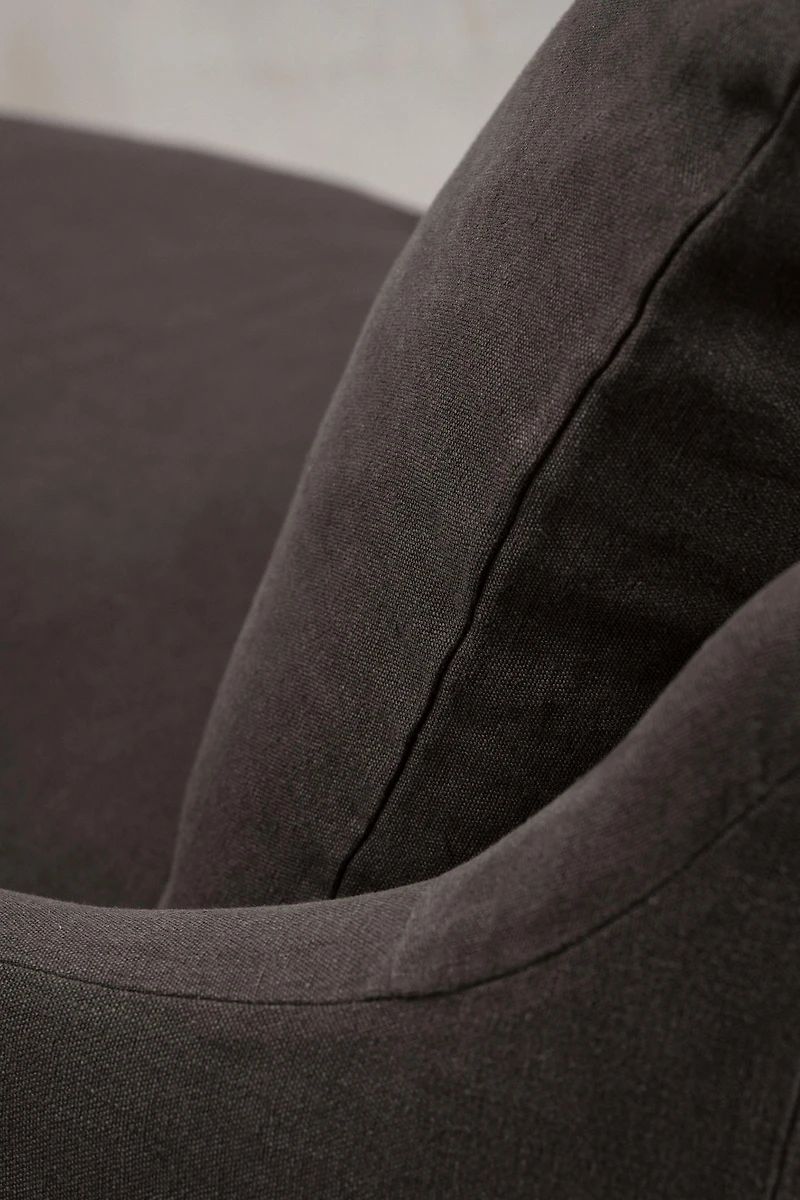 LOVESEAT 01