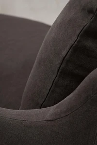 LOVESEAT 01