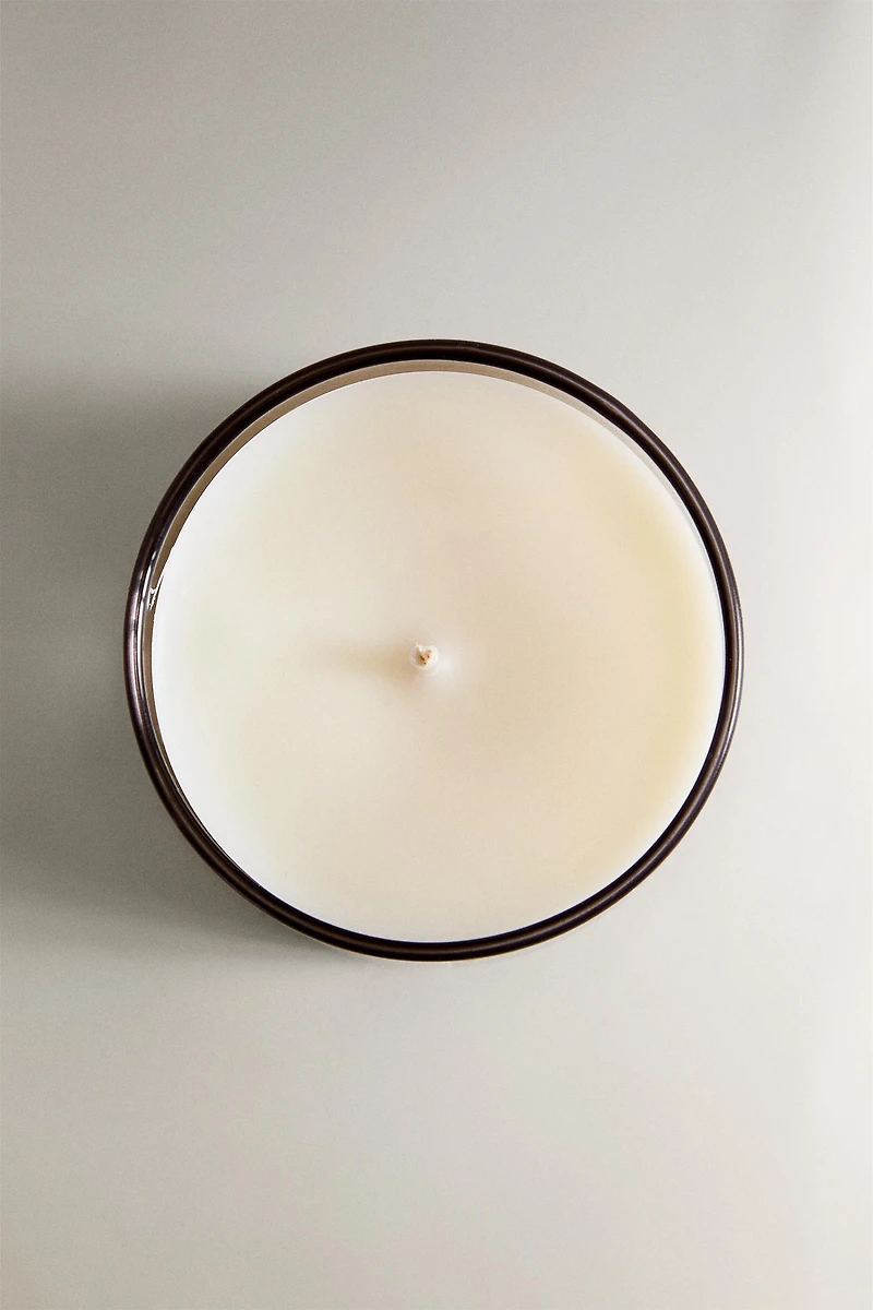 (180 G) FLEUR DE VÉTIVER SCENTED CANDLE