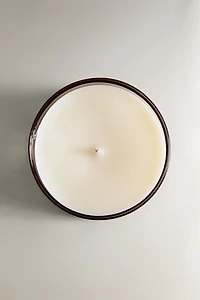 (180 G) FLEUR DE VÉTIVER SCENTED CANDLE