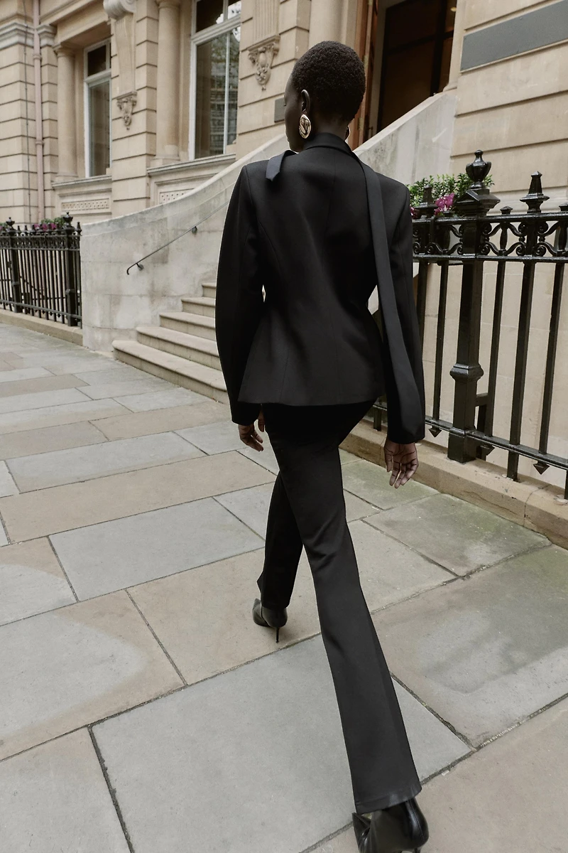 FLARE STITCH LEGGINGS