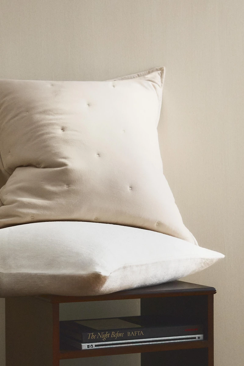 MICROFIBER PILLOW SHAM FOR QUILT