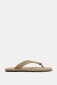 SANDALES PLATES EN CUIR