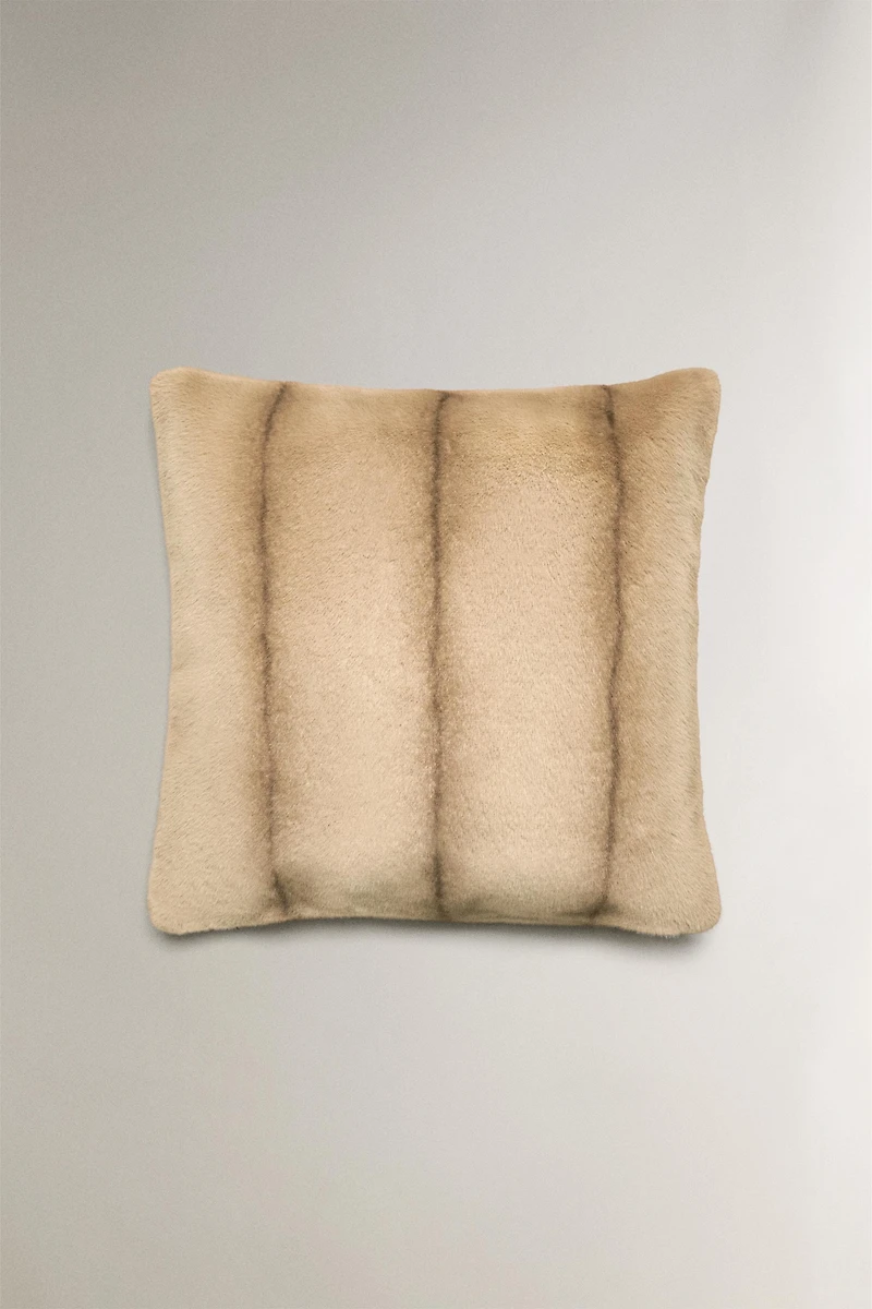 OMBRÉ FAUX FUR THROW PILLOW COVER
