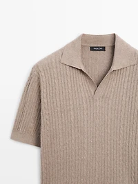 Short sleeve knit polo shirt with cable-knit detail
