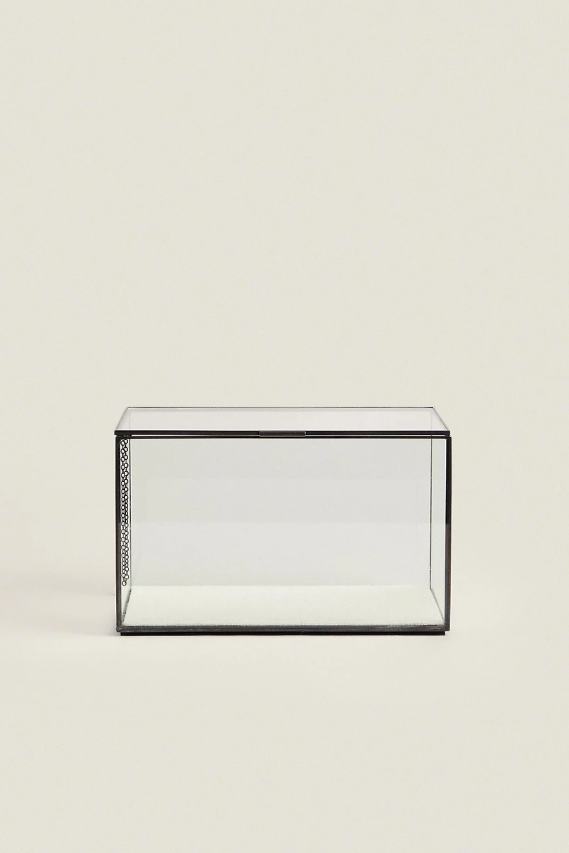 JEWELRY BOX WITH BLACK METAL BORDER