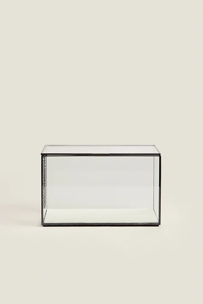 JEWELRY BOX WITH BLACK METAL BORDER