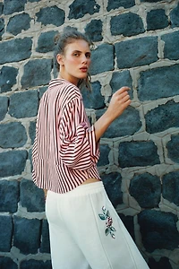 CHEMISE À RAYURES ET MANCHES BOUFFANTES