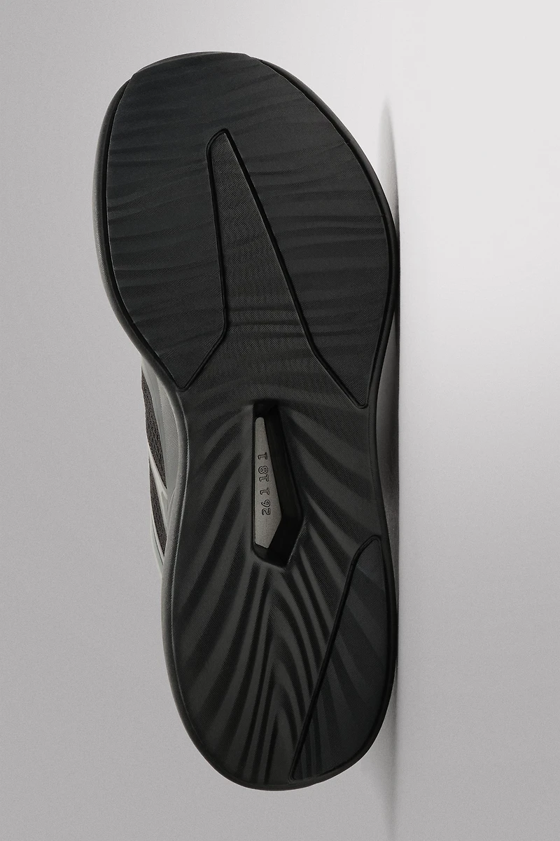RUNNING SNEAKERS