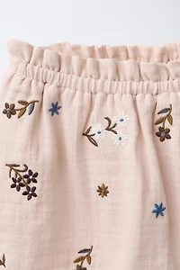 EMBROIDERED SKORT