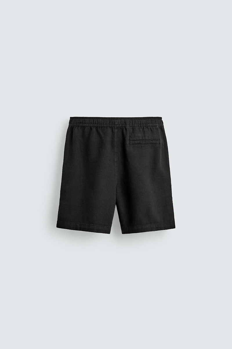 REGULAR FIT TEXTURED SHORTS