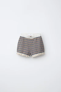 SHORT EN MAILLE À RAYURES