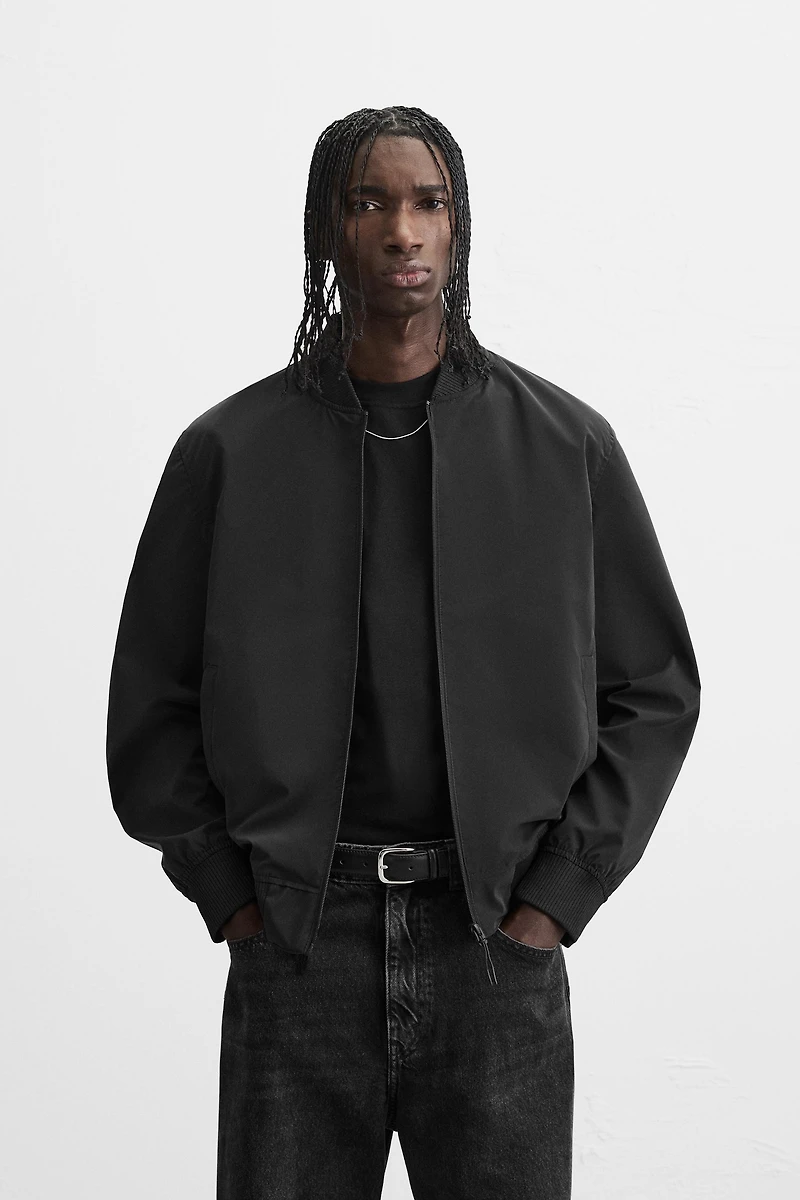 LIGHTWEIGHT BOMBER JACKET