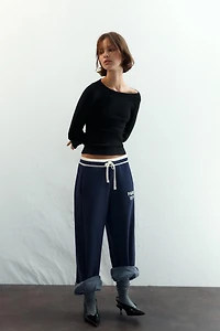 RIBBED BOAT NECK T-SHIRT