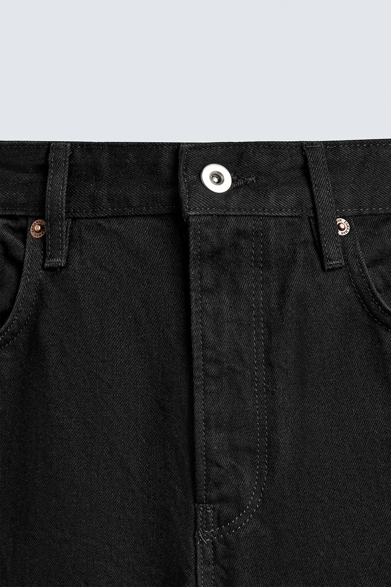 FLARE FIT JEANS