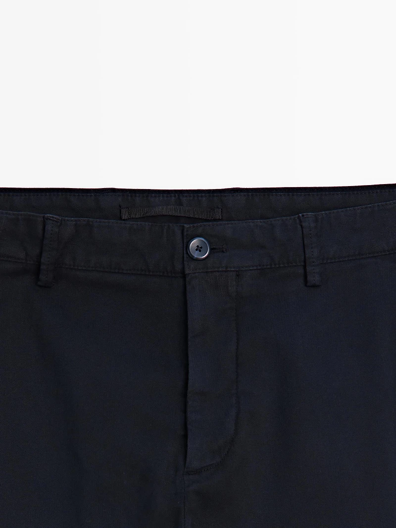 Pantalon slim microtexturé