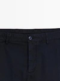 Pantalon slim microtexturé