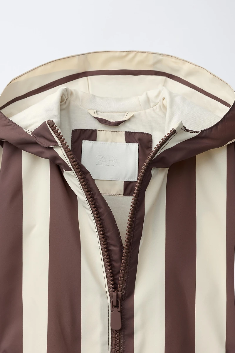 LIGHTWEIGHT STRIPED RAINCOAT