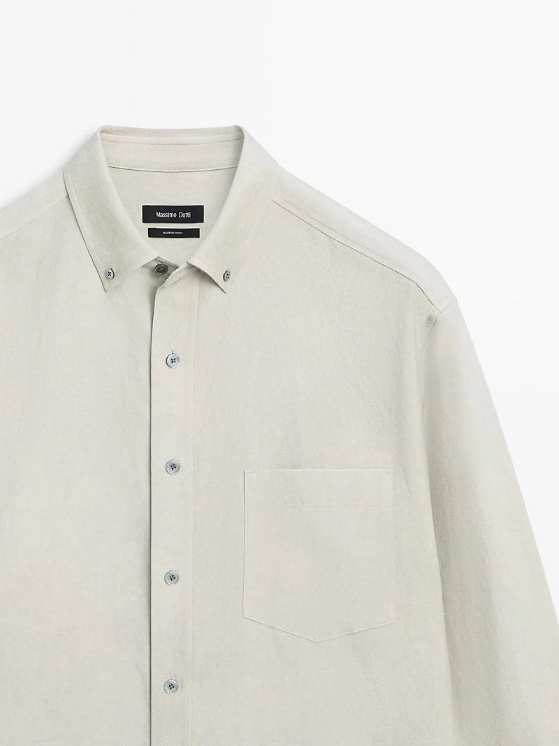 Flowing shirt with pocket