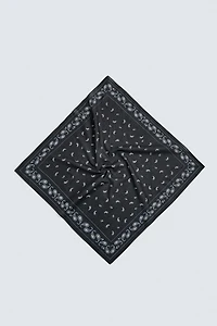 PAISLEY PRINT BANDANA