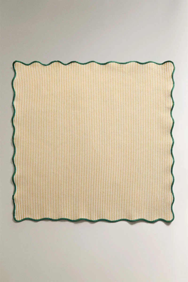 LOT DE 2 SERVIETTES DE TABLE RAYURES BORD ONDULÉ