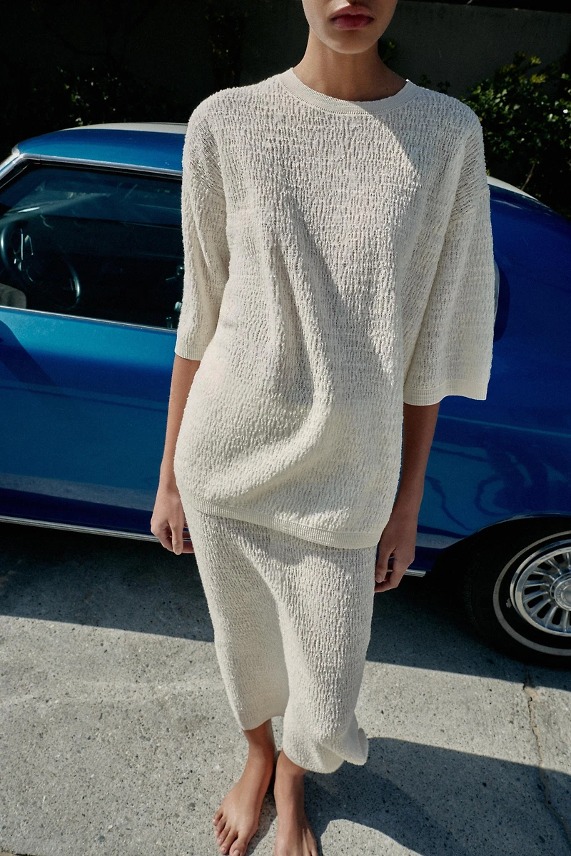 OVERSIZED TEXTURED KNIT TOP