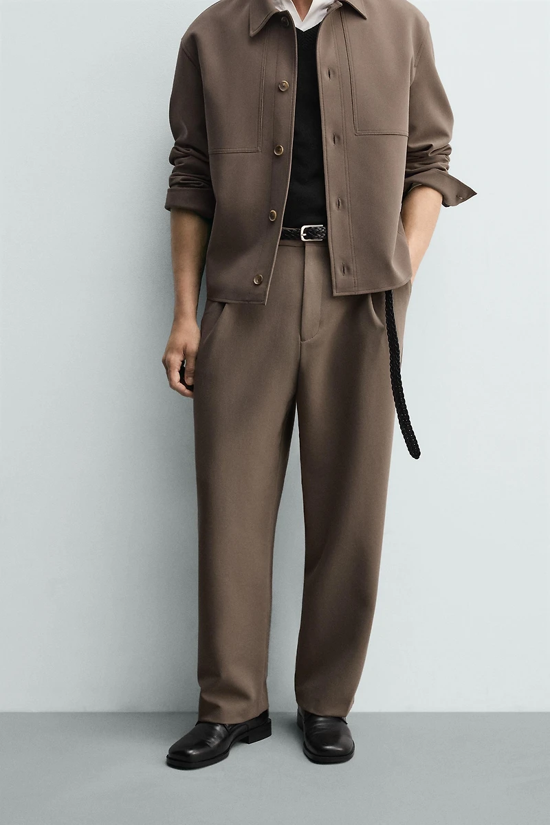 PANTALON RELAXED FIT À PLIS