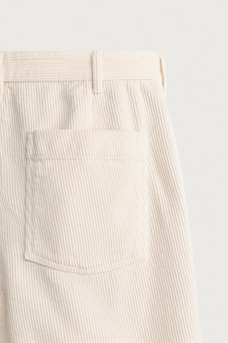 REGULAR FIT CORDUROY SHORTS