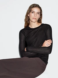 Lightweight regular fit long sleeve T-shirt