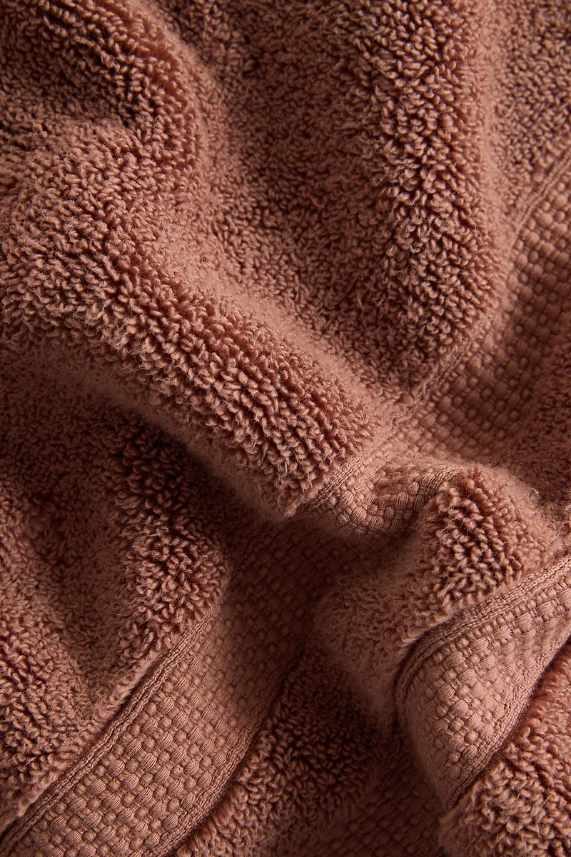 EXTRA SOFT DOUBLE-BORDER BATH TOWEL