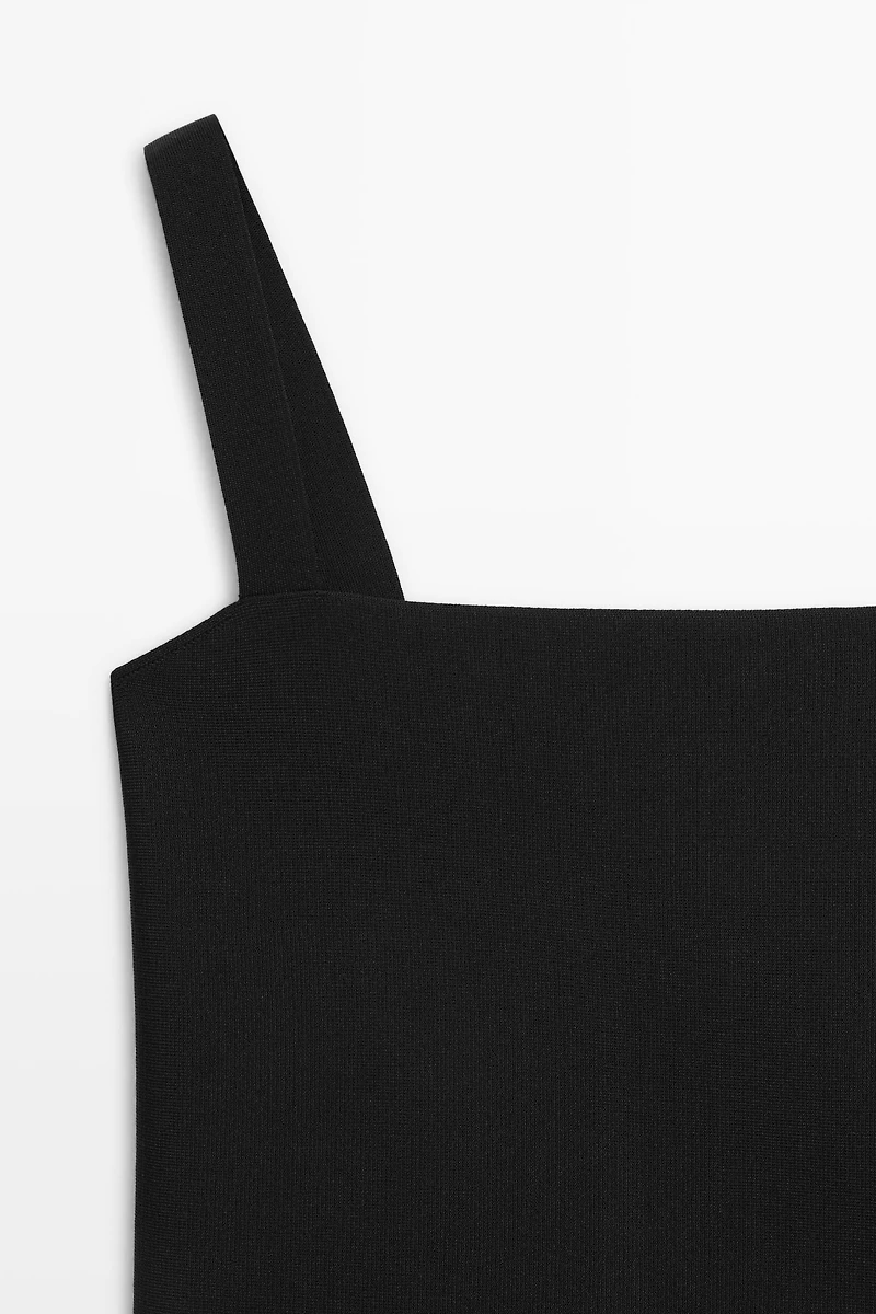 Knit top with a square neckline
