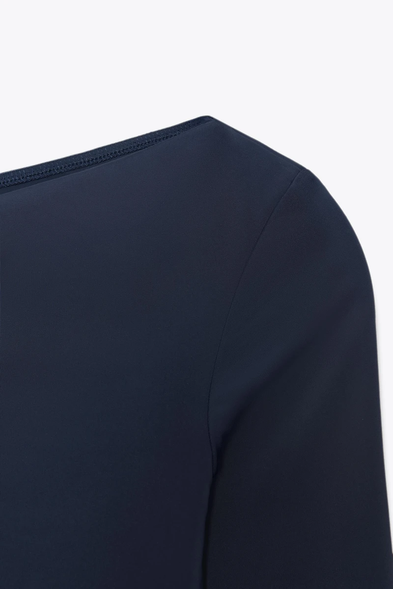 T-SHIRT POLYAMIDE ASYMÉTRIQUE
