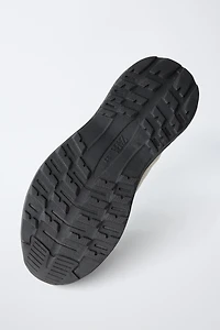 CHAUSSURES DE SPORT TECHNIQUES