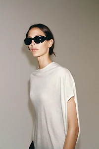 ASYMMETRIC KNIT TOP
