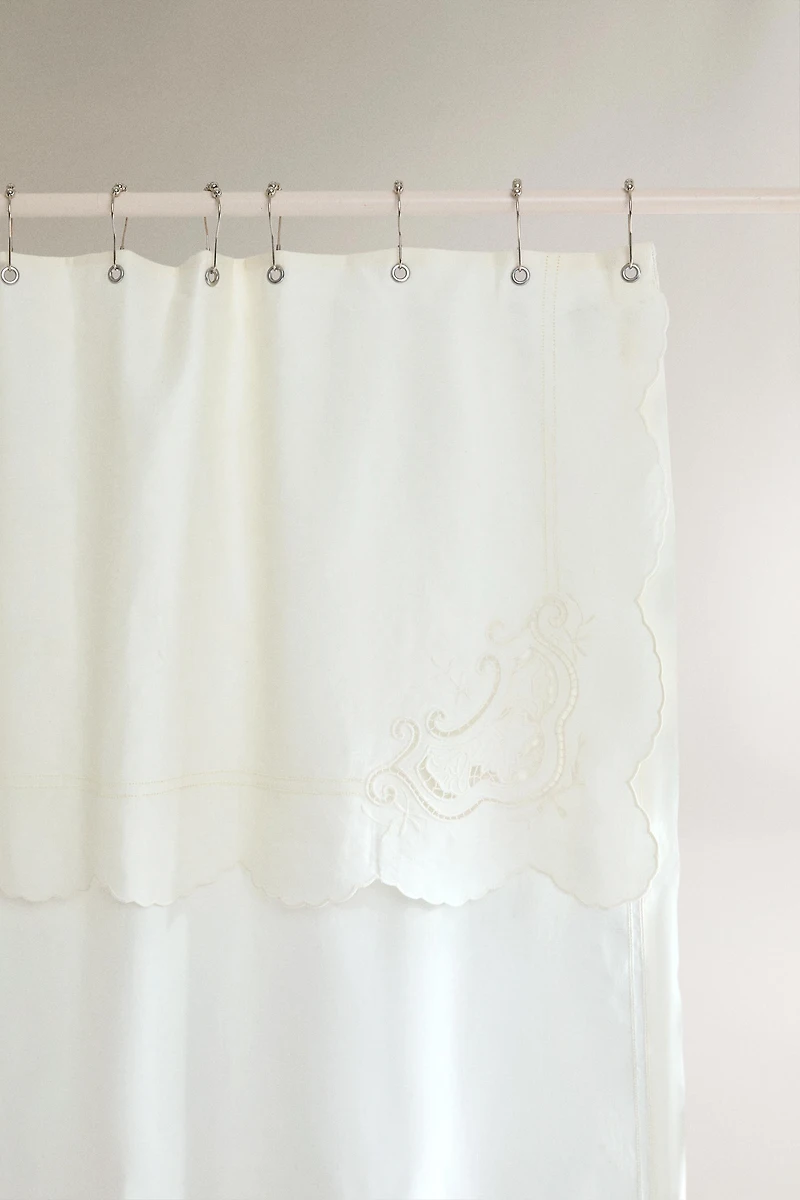 EMBROIDERED LINEN AND COTTON SHOWER CURTAIN
