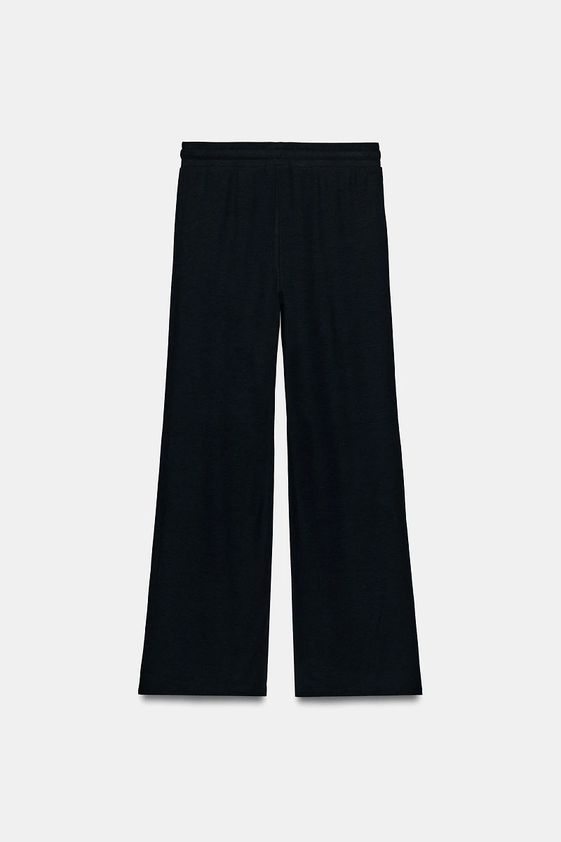 RIBBED STRAIGHT LEG PANTS