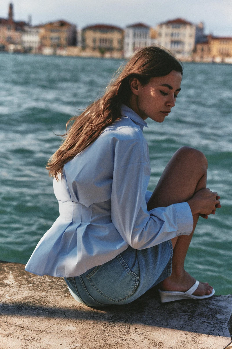 PLEATED POPLIN SHIRT