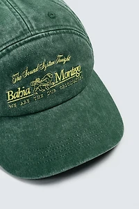CASQUETTE DÉLAVÉE BRODERIE CONTRASTÉE