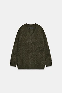 OVERSIZED CABLE KNIT JUMPER