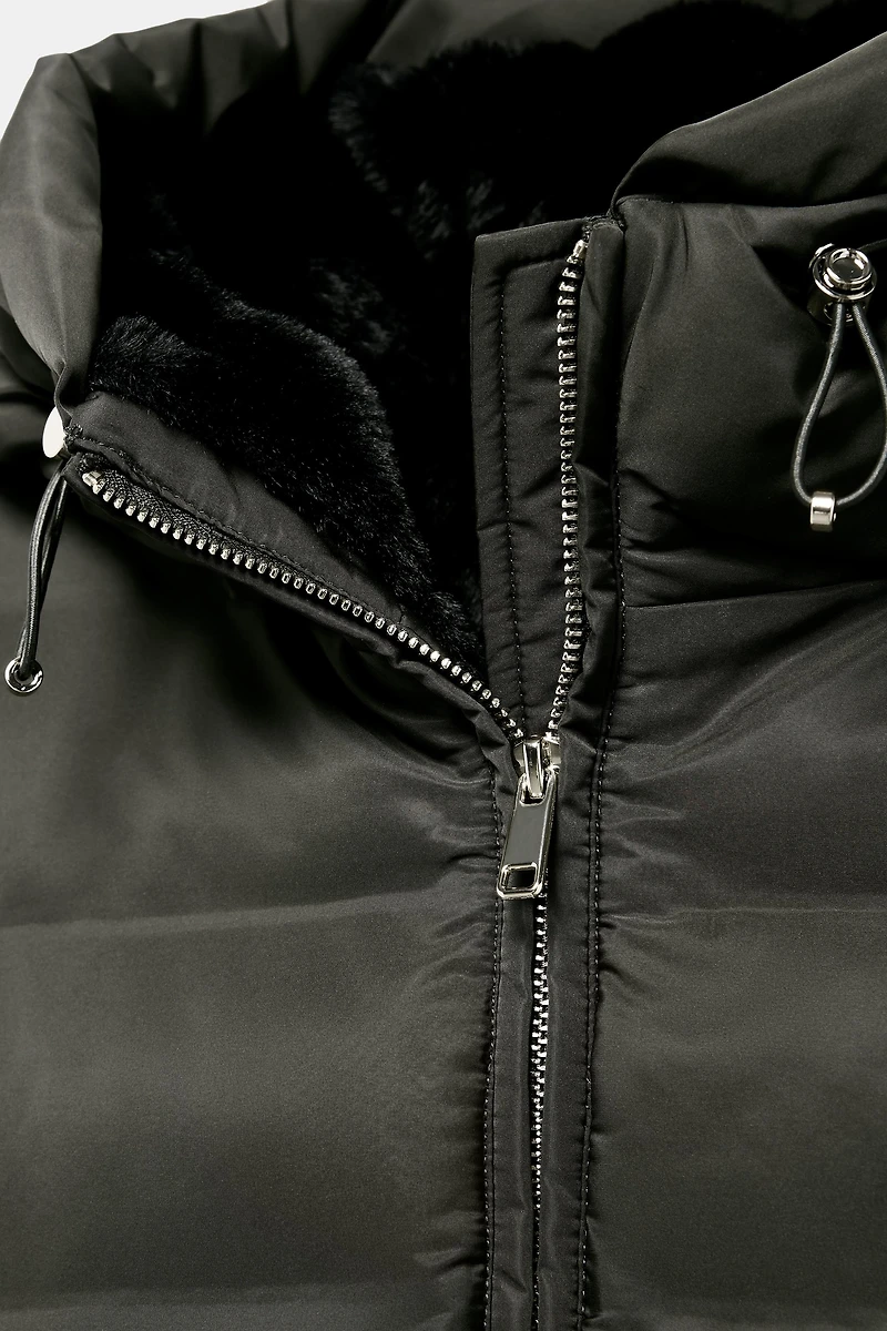 ANORAK COURT TAILLÉ DÉPERLANT ET COUPE-VENT