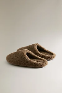 FAUX FUR SLIPPERS