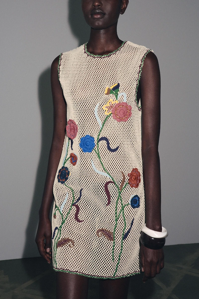 CROCHET DRESS WITH FLORAL EMBROIDERY ZW COLLECTION