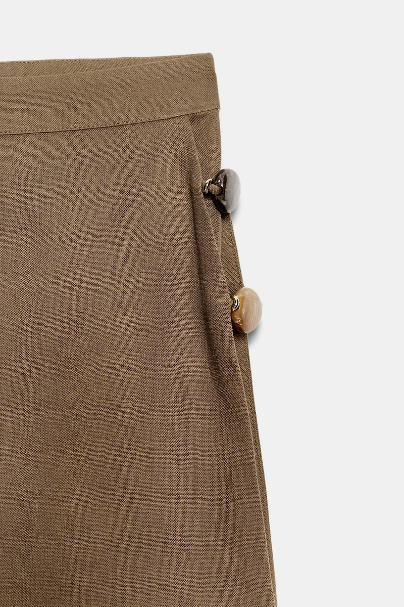 LINEN SKORT WITH BEAD EMBELLISHMENTS