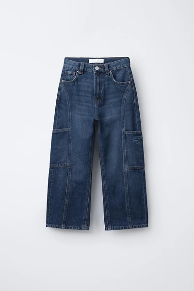 EMBROIDERED POCKET BARREL JEANS