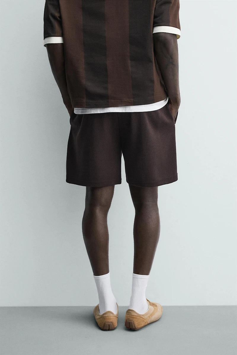 RETRO CONTRAST SOCCER SHORTS