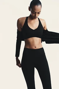 SEAMLESS NYLON FLARE PANTS