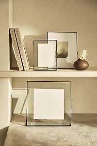 RECTANGULAR STRUCTURE PICTURE FRAME
