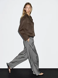 Short double-breasted wool blend coat